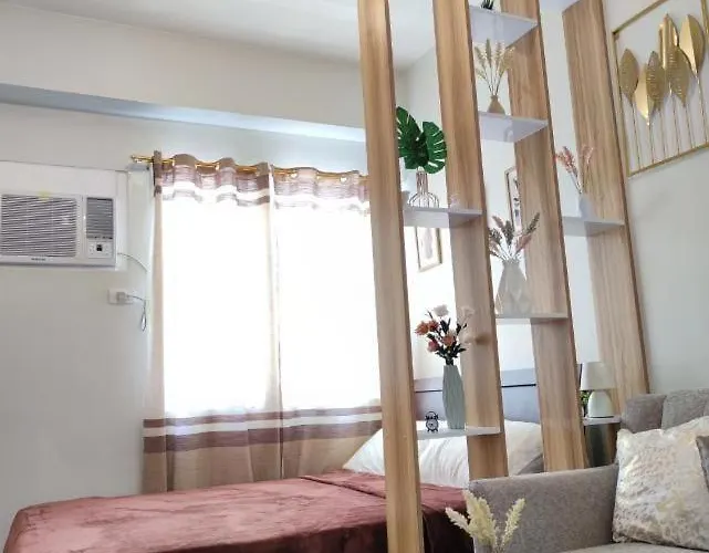 Fairview Cozy Comfy Unit *