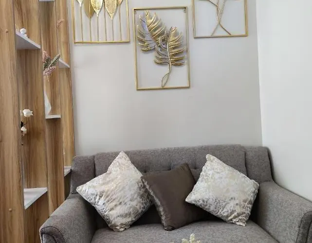 Fairview Cozy Comfy Unit *