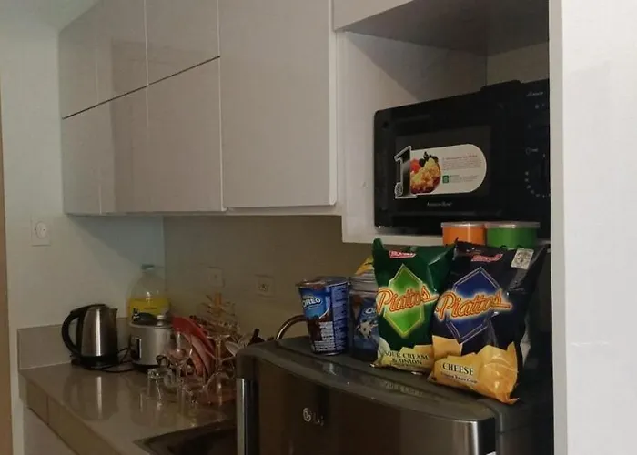 Fairview Cozy Comfy Unit Manila